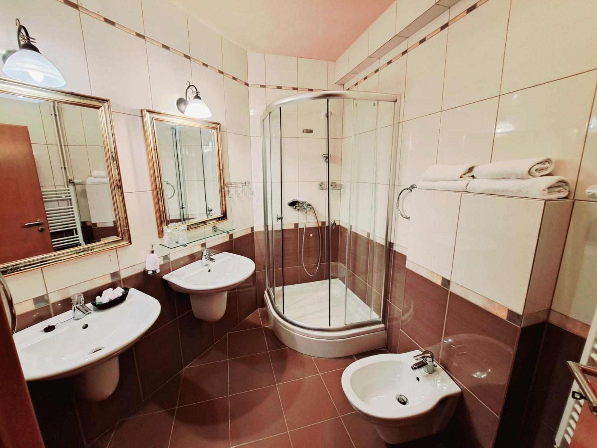 Hotel Livadic Samobor Buitenkant foto