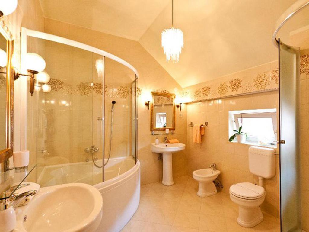 Hotel Livadic Samobor Buitenkant foto